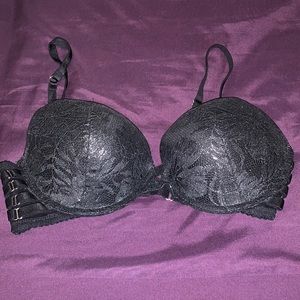 Black, Lace, Metallic Victoria Secret Very Sexy push-up bra. New without tags.